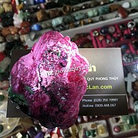 Quan Công cầm Đao cưỡi Ngựa đá ruby đỏ 299ct giám định SJC